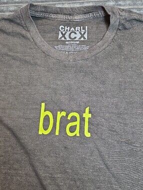 Charli XCX Men’s Gray 'brat' Graphic Short-Sleeve Tee